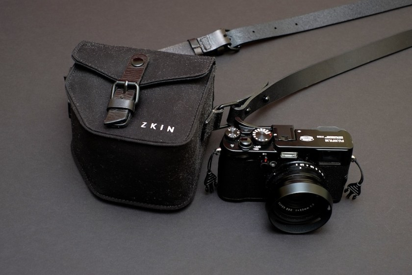 Fujifilm_X100LE_2_zkin_bag_review_mothman